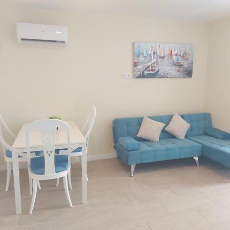 Estudio Luminoso En Puerto Marina Benalmádena Exterior foto